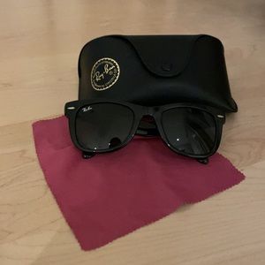 ❗️FOLDABLE❗️ Ray Ban Sunglasses